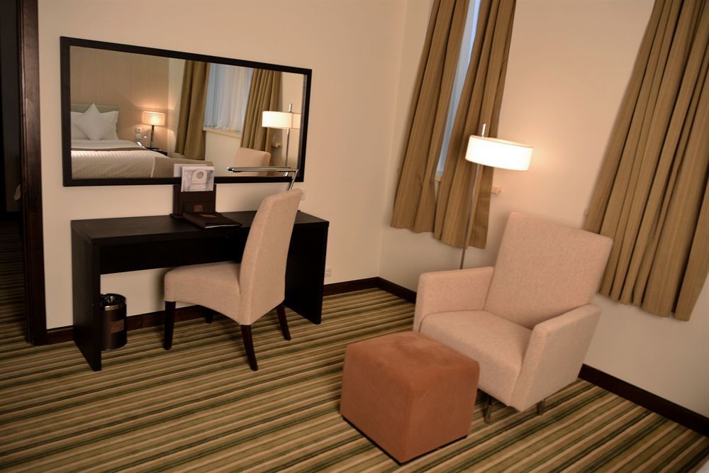 Doubletree By Hilton Shymkent Hotel Exterior photo